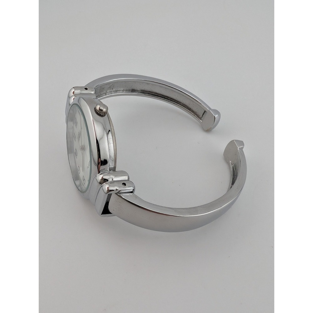 Blekon Collections Watch Women Mother of Pearl Dial 31mm Case- New Battery‎ - Picture 5 of 7